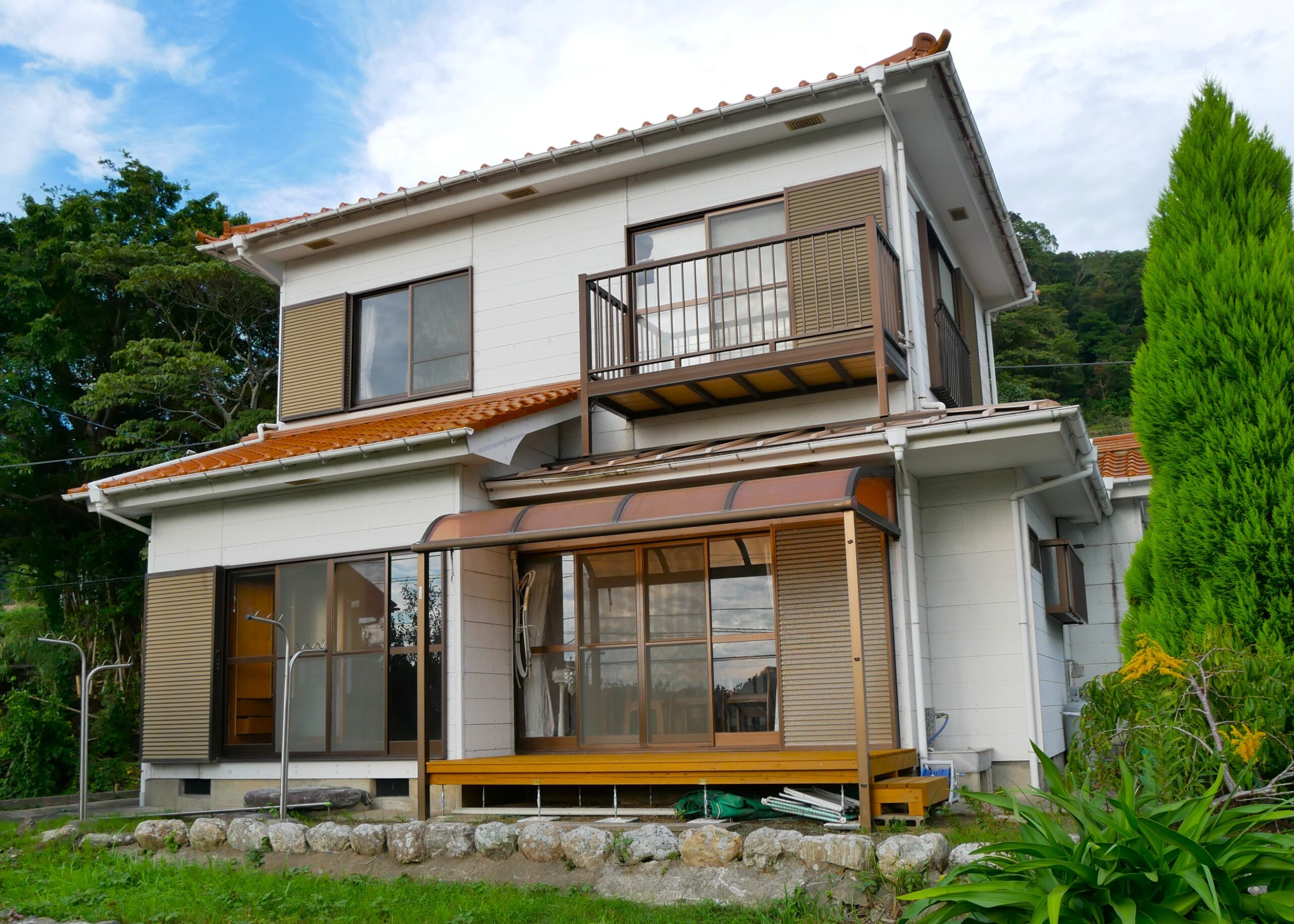 高速下りたら別世界の別荘、それとも、思い切って移住?3LDK 庭付一戸建て!