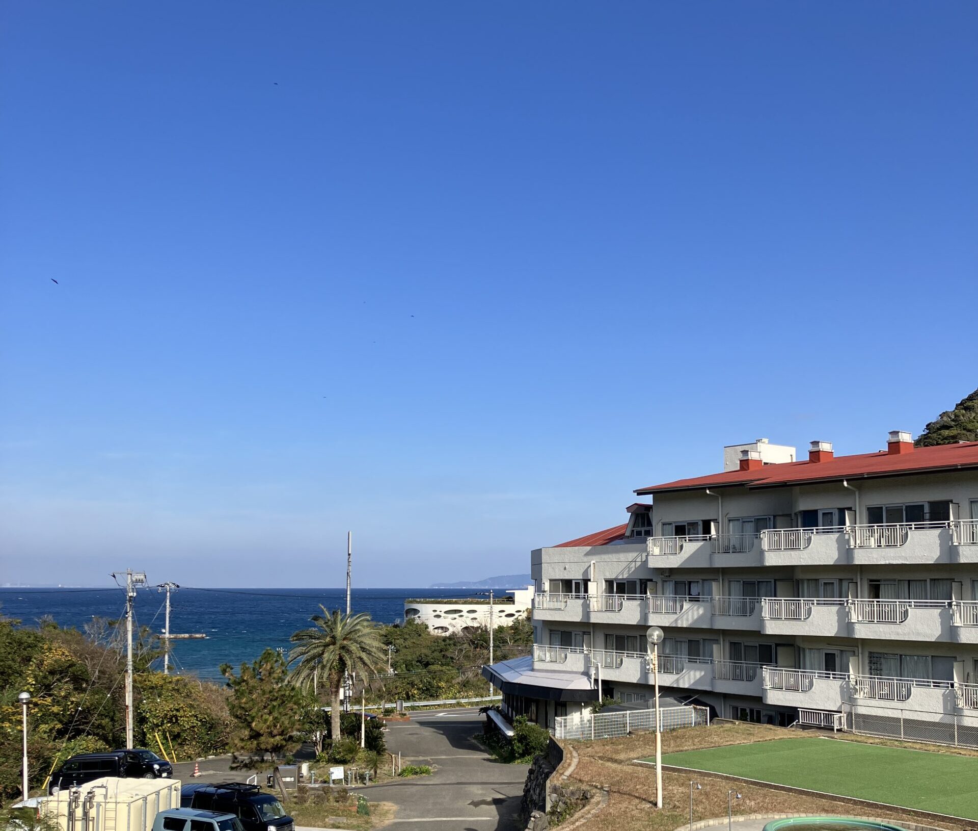 洲崎ロイヤルマンション！
セミスケルトン物件！壁、天井などコンクリートむき出し状態。別荘、二拠点生活、住み替え、あらゆる可能性を１００万円で手にしませんか♪