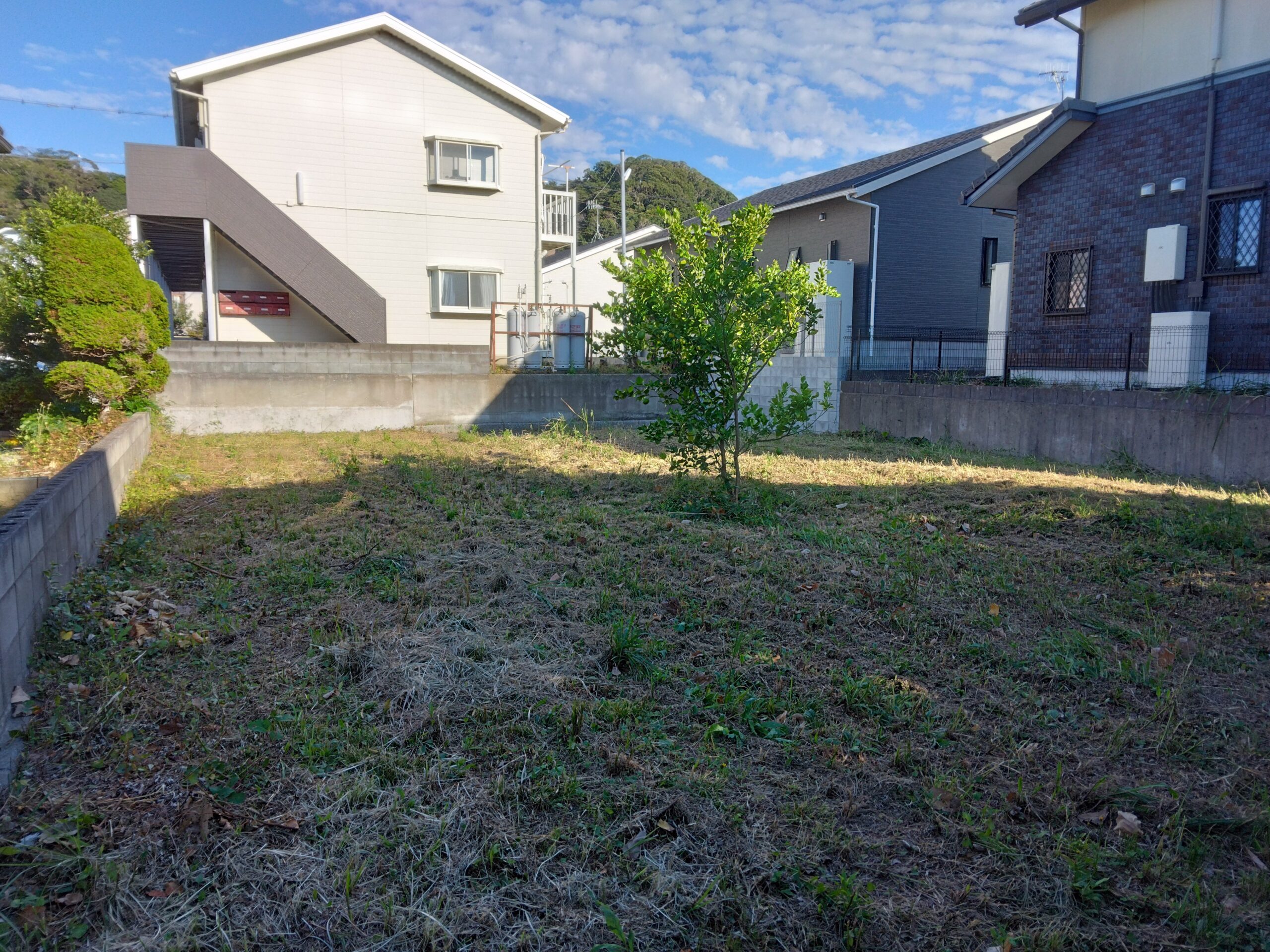 県道から1本入った約250㎡隠れ家的な土地♪
